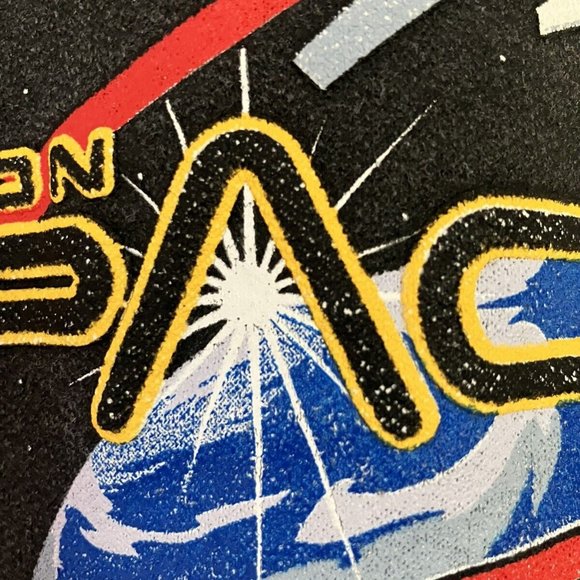 Vintage Disney World Mens Unisex Grey Sweater Jumper Epcot Mission Space Medium - Picture 3 of 7